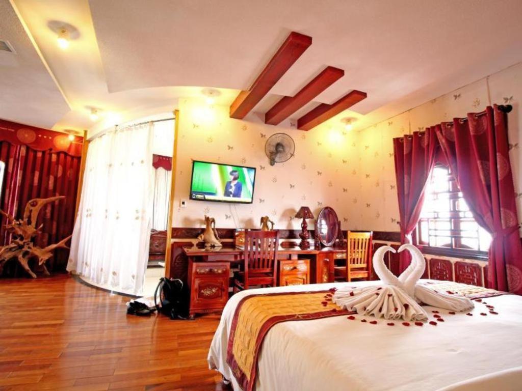 Orient Hotel Дананг Екстериор снимка