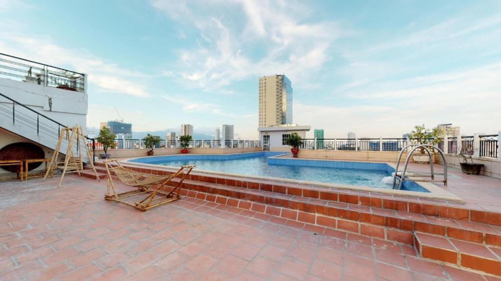Orient Hotel Дананг Екстериор снимка