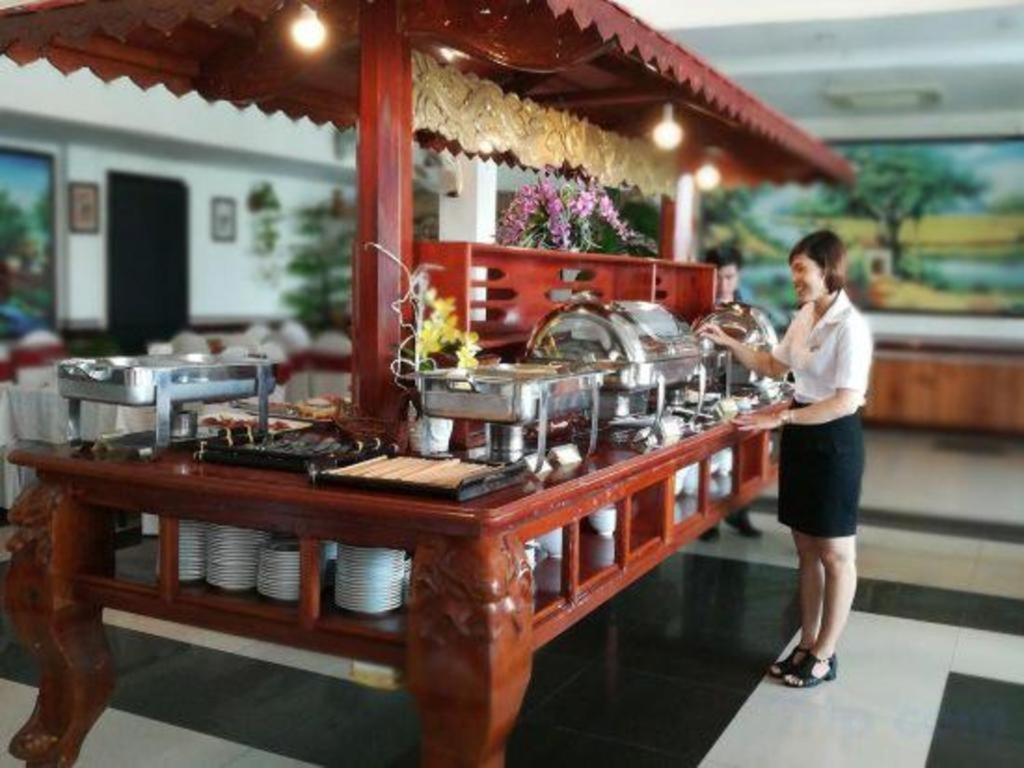 Orient Hotel Дананг Екстериор снимка