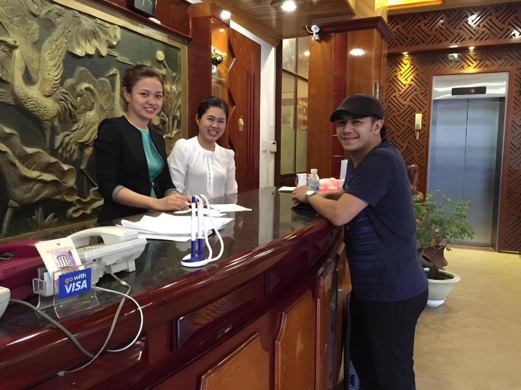 Orient Hotel Дананг Екстериор снимка