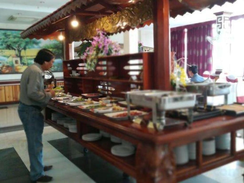Orient Hotel Дананг Екстериор снимка
