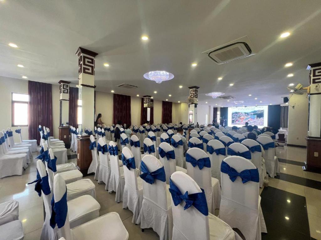 Orient Hotel Дананг Екстериор снимка