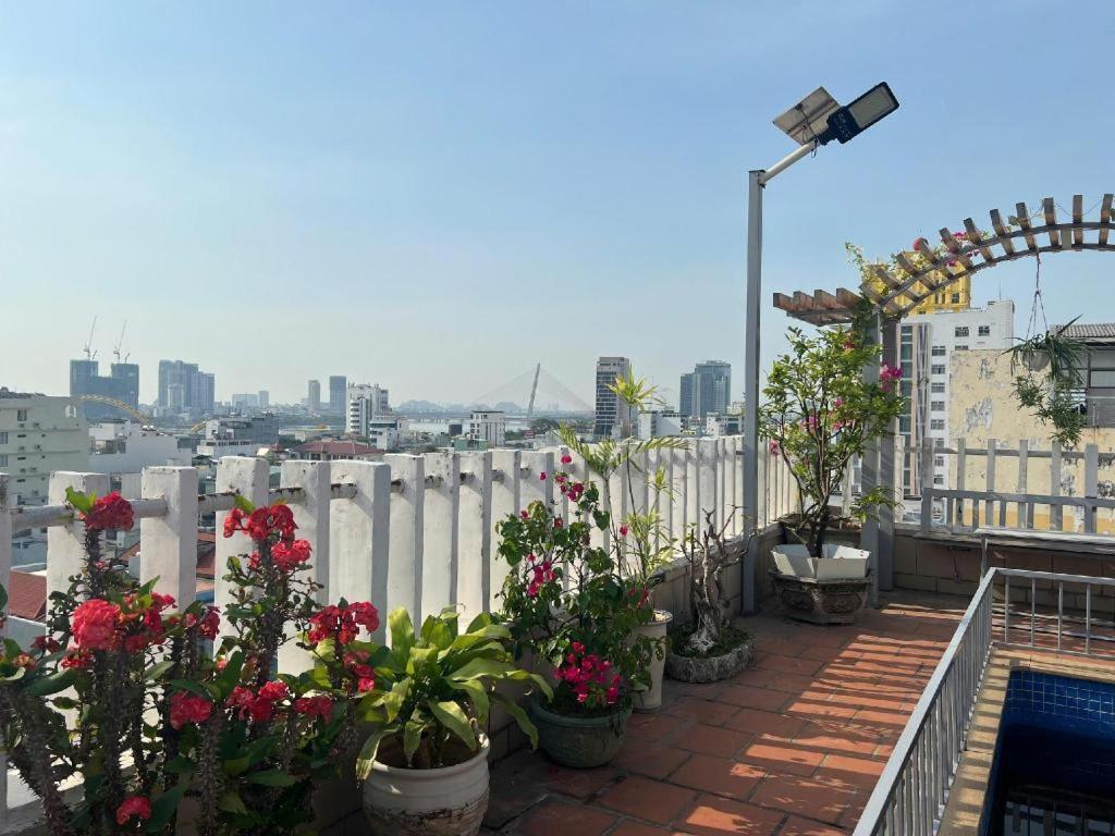 Orient Hotel Дананг Екстериор снимка
