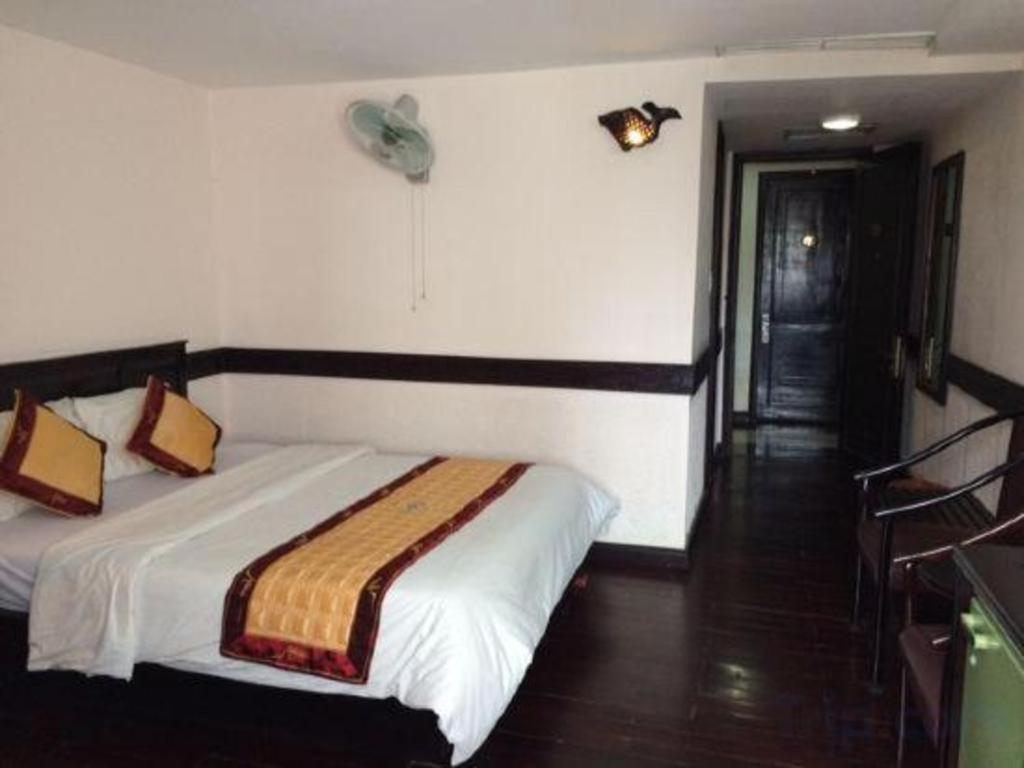 Orient Hotel Дананг Екстериор снимка