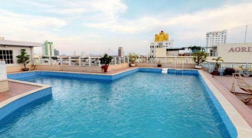 Orient Hotel Дананг Екстериор снимка